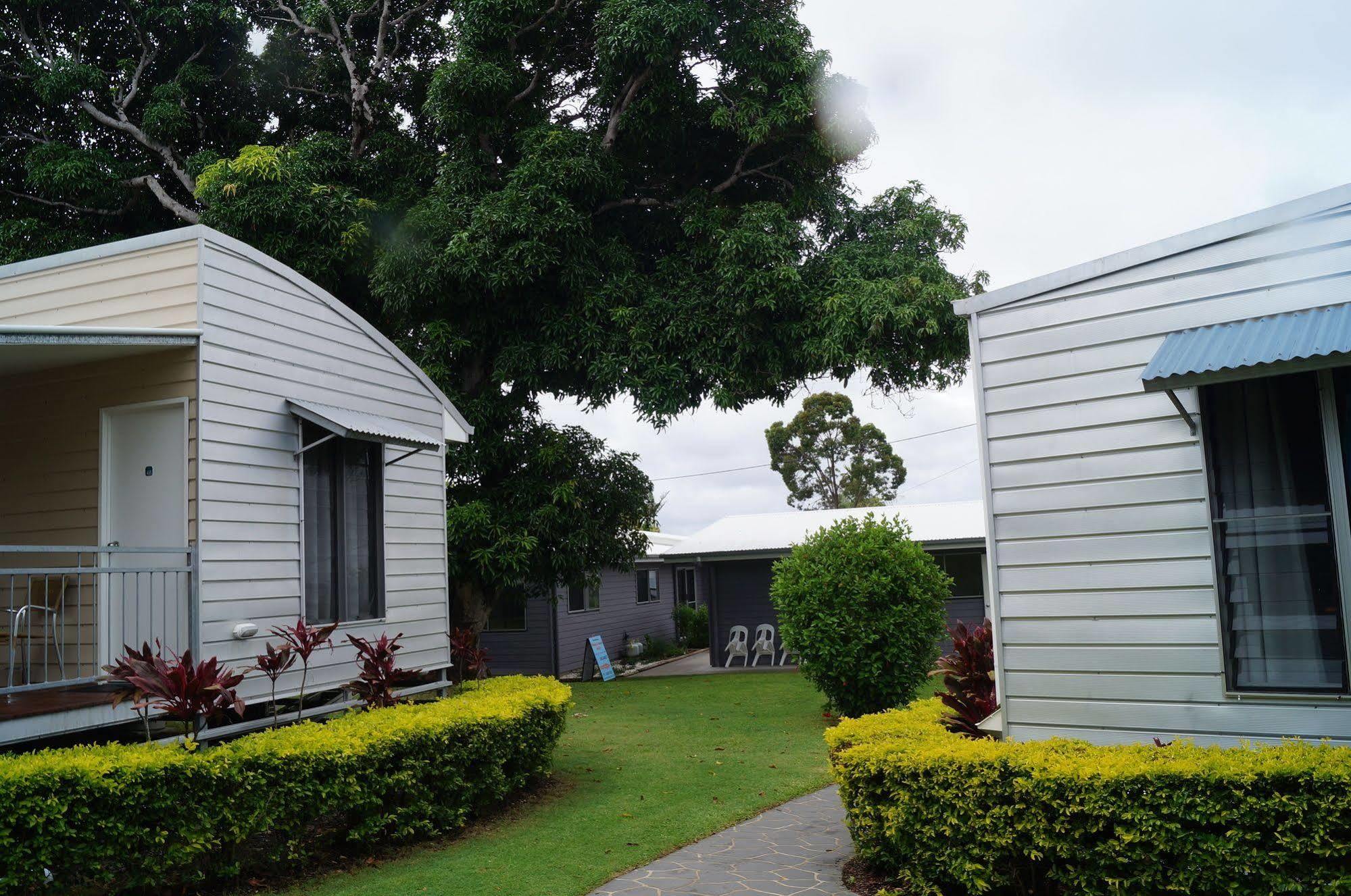 Tin Can Bay'S Sleepy Lagoon Motel Exteriör bild