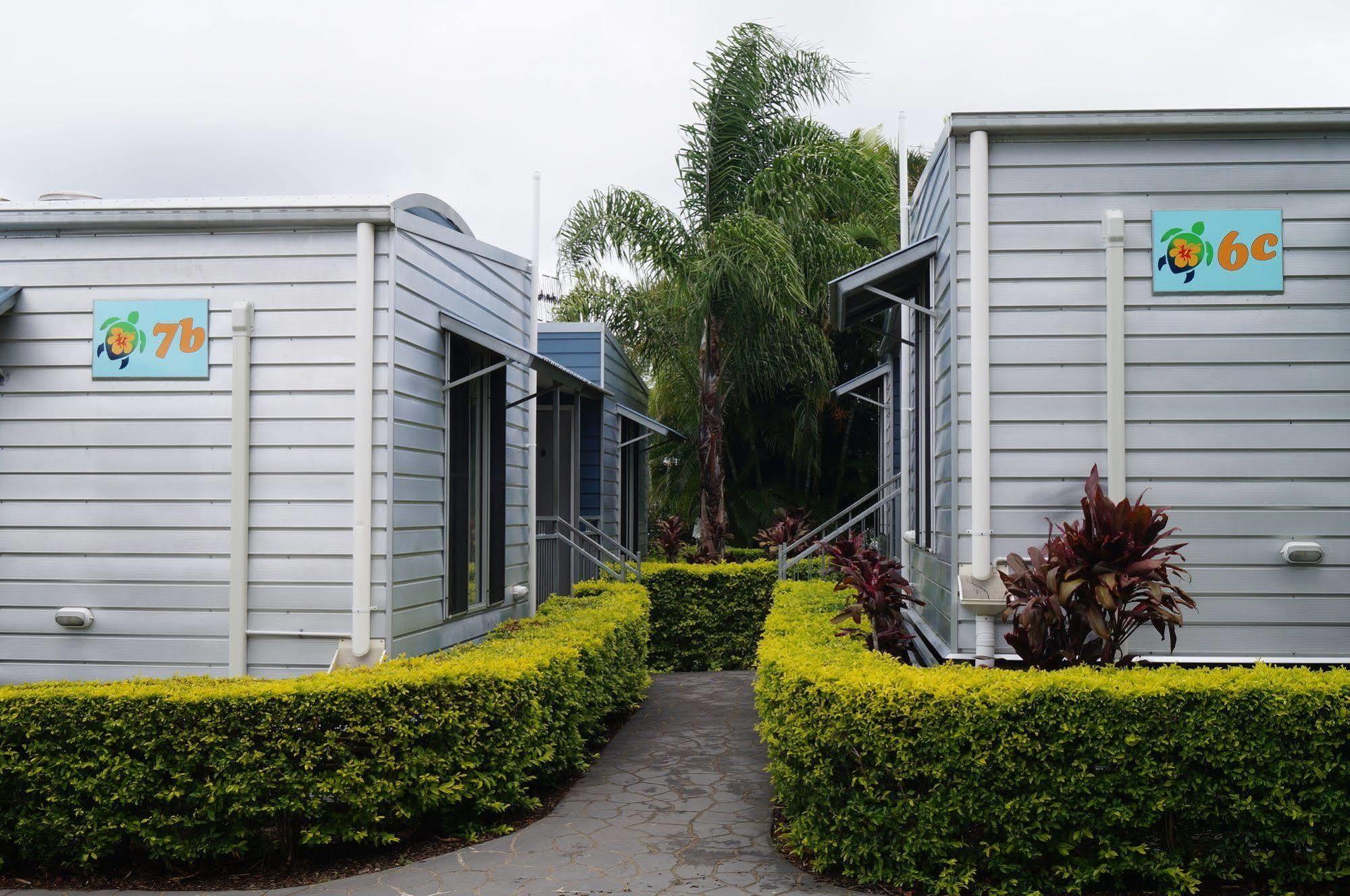 Tin Can Bay'S Sleepy Lagoon Motel Exteriör bild