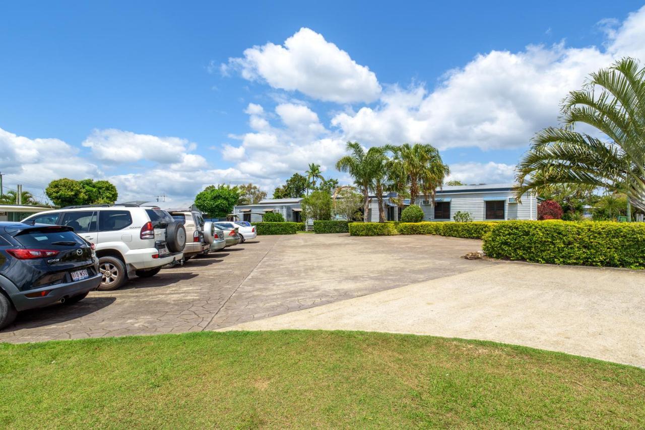 Tin Can Bay'S Sleepy Lagoon Motel Exteriör bild