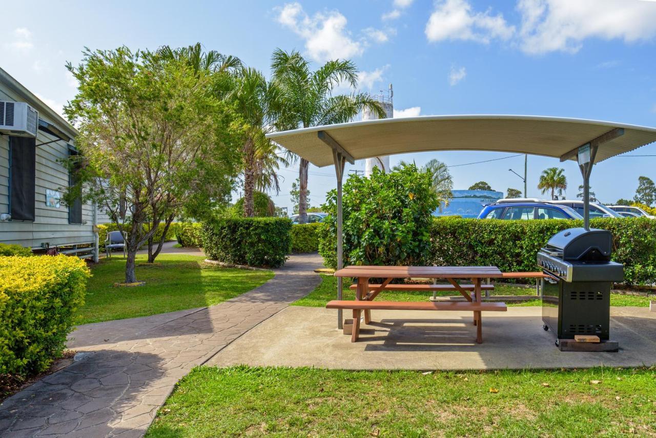 Tin Can Bay'S Sleepy Lagoon Motel Exteriör bild